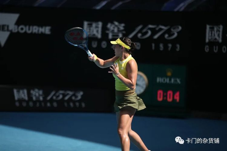 足球报：浙江队花4亿是谣言；韦世豪、李磊先后来做康复