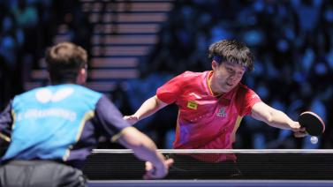 曼城替补席依然豪华