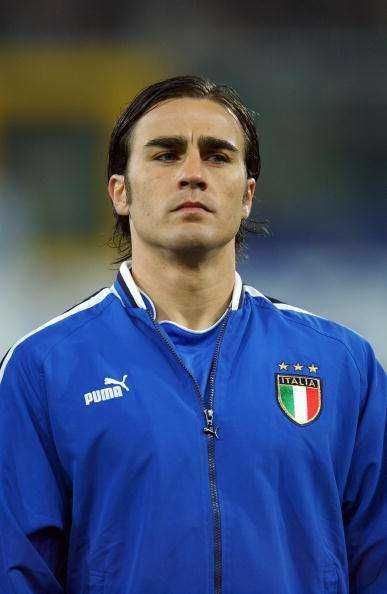 曼联对狼队的预测首发阵容：梅努的未来抉择，约罗强势回归