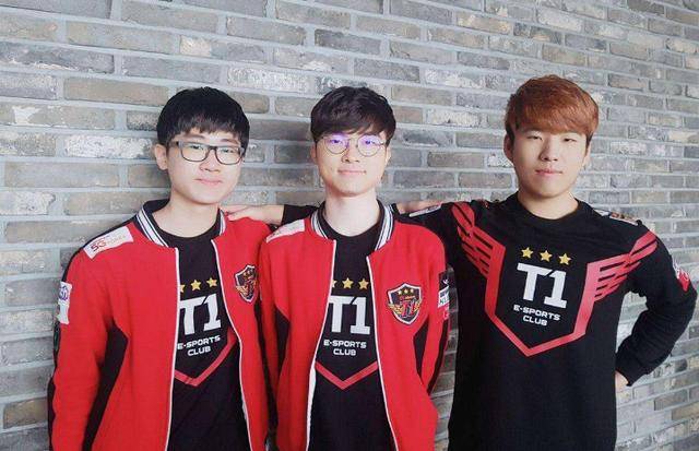 在分析他们 在分析他们