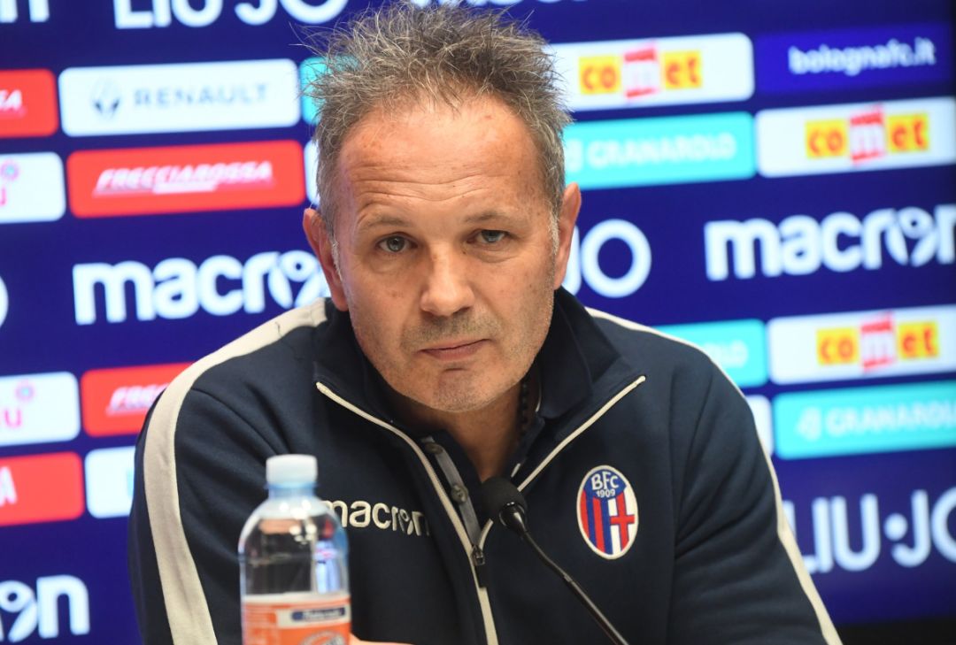 驾驶员应牢 驾驶员应牢