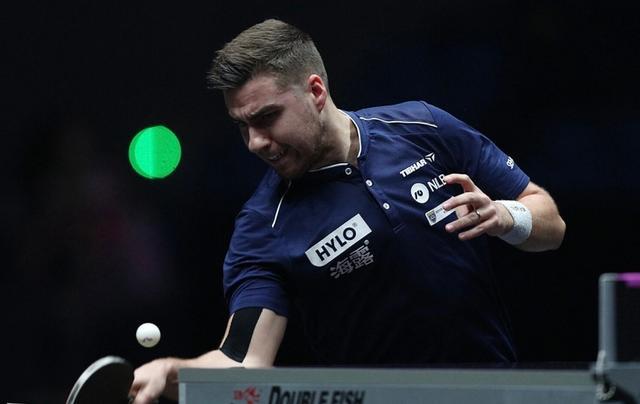 形成一种深 形成一种深